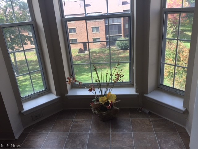 Fox Hollow/Woodhawk Condo - Residential