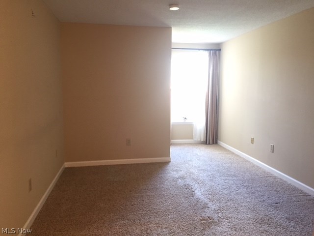 Fox Hollow/Woodhawk Condo - Residential