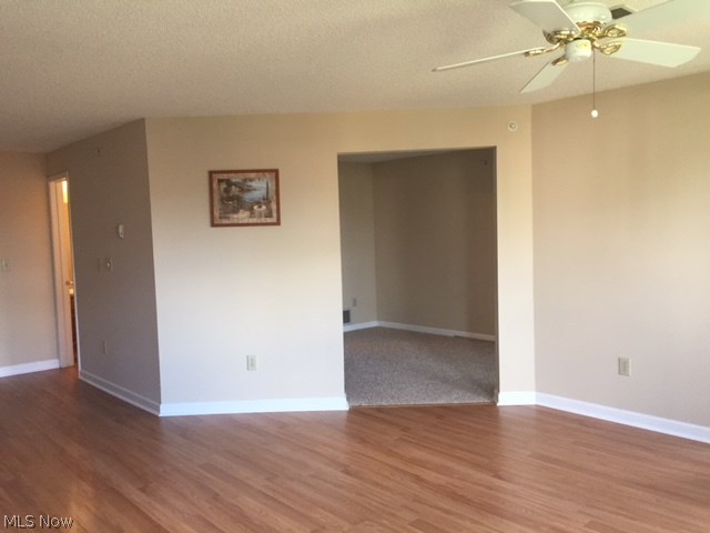 Fox Hollow/Woodhawk Condo - Residential