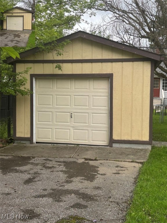 5536 Dalewood Avenue, Maple Heights, Ohio image 4