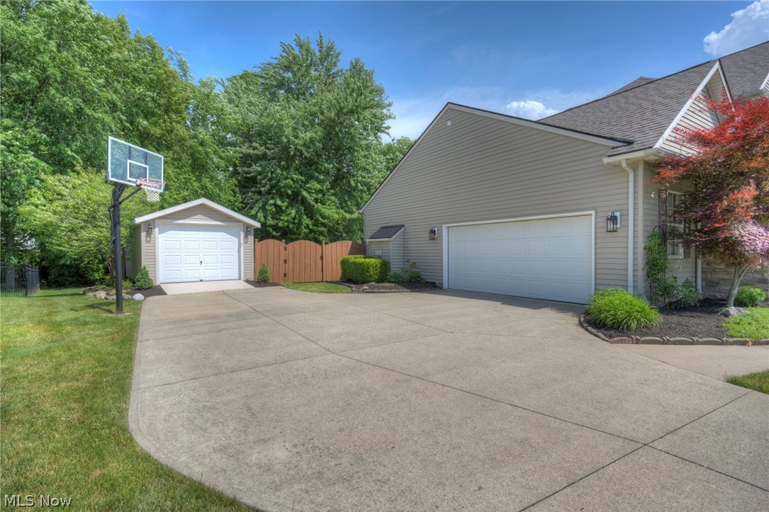 Woods Of Avon Lake Sub - Residential