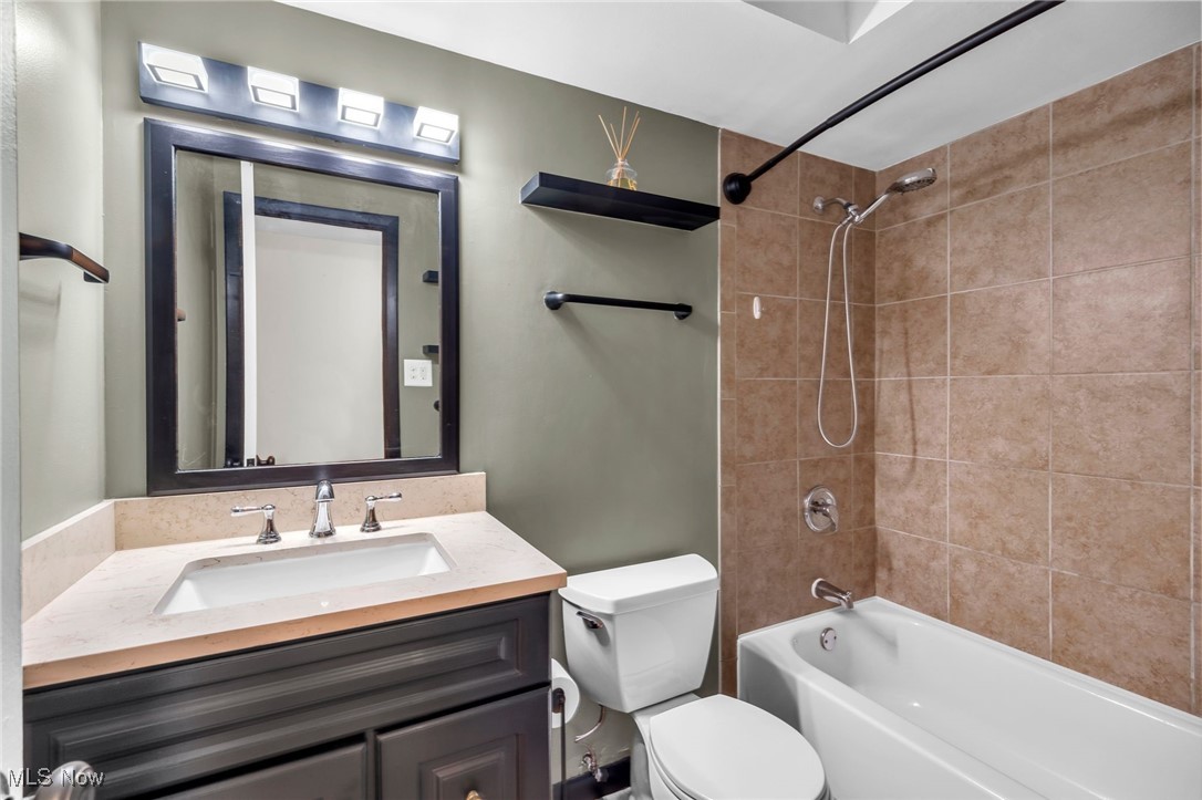 The Carlyle - Residential