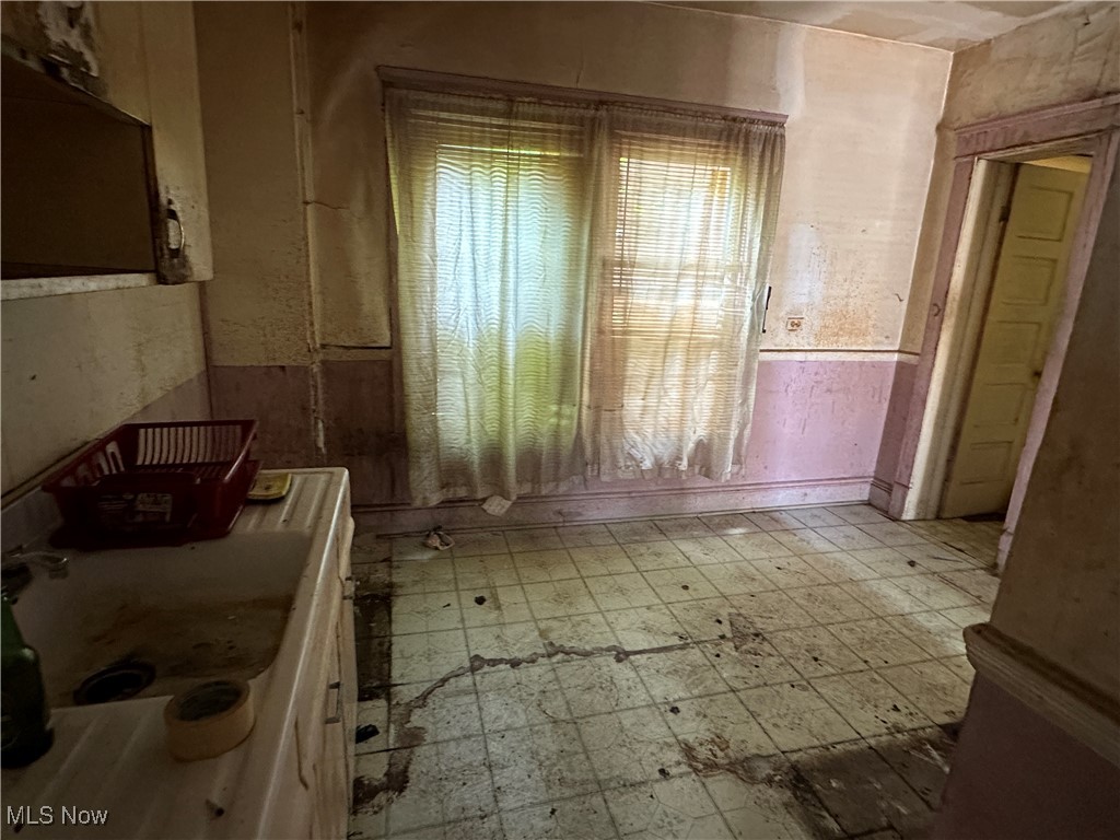 Cleveland, Ohio 44106, United States, ,Commercial,Active,124690