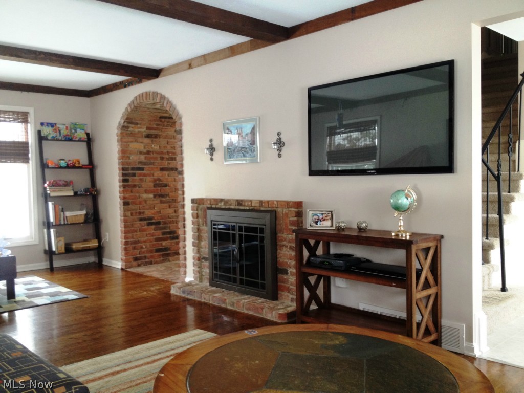 Richmond Park Cos Mdw Wood - Residential