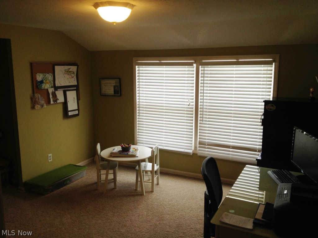 Richmond Park Cos Mdw Wood - Residential