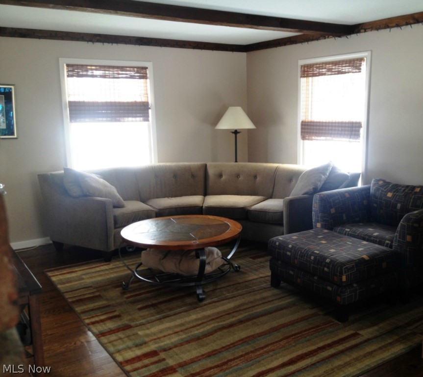 Richmond Park Cos Mdw Wood - Residential