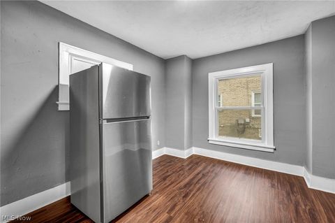 Tiny photo for 1829 E 33rd Street, Lorain, OH 44055 (MLS # 5188101)