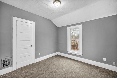 Tiny photo for 1829 E 33rd Street, Lorain, OH 44055 (MLS # 5188101)