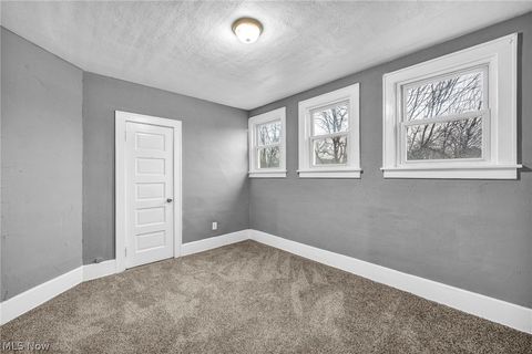 Tiny photo for 1829 E 33rd Street, Lorain, OH 44055 (MLS # 5188101)