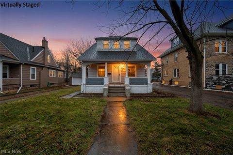 Tiny photo for 1829 E 33rd Street, Lorain, OH 44055 (MLS # 5188101)