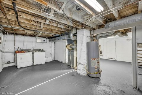 Tiny photo for 1829 E 33rd Street, Lorain, OH 44055 (MLS # 5188101)