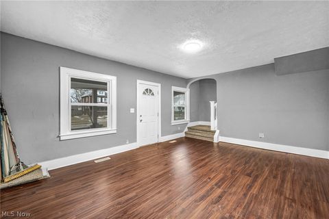 Tiny photo for 1829 E 33rd Street, Lorain, OH 44055 (MLS # 5188101)