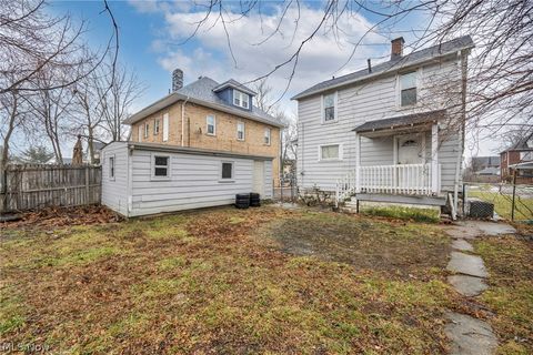 Tiny photo for 1829 E 33rd Street, Lorain, OH 44055 (MLS # 5188101)