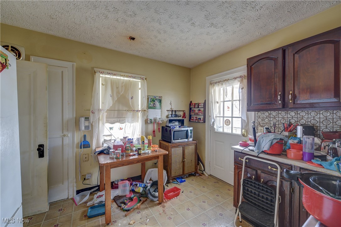 Lakewood, Ohio 44107, United States, 3 Bedrooms Bedrooms, ,1 BathroomBathrooms,Residential,Active,245368