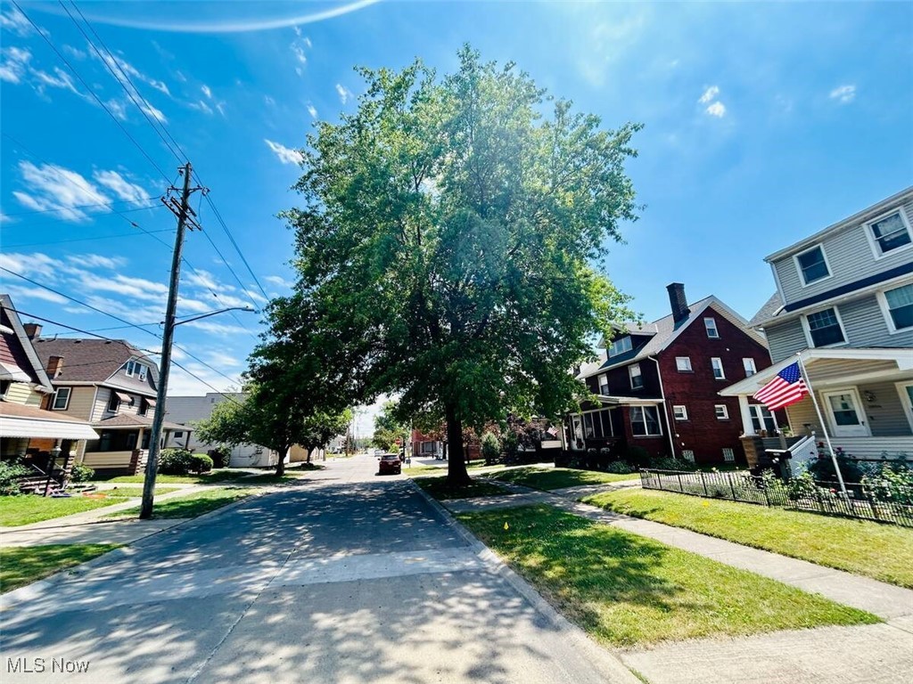 Urban Realty Companys - Residential Income