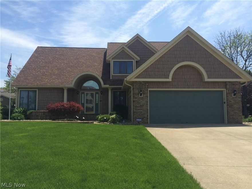 Immaculate custom built home features an open layout with cathedral ceilings & hardwood floors and solid 6 panel oak doors throughout!
The master suite features a private covered patio, custom bathroom with soaking tub & custom walk-in shower! The open kitchen flows into the family room with tons of natural light! The sliding glass doors off of the kitchen & family room flow out to the over sized covered patio that overlooks the beautifully landscaped yard! Must see home in a established family neighborhood!