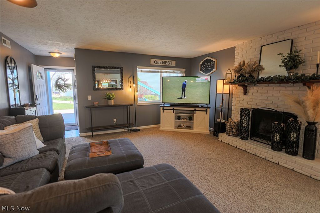 Photo of 9040 Portage Pointe Drive #B, Streetsboro, OH 44241 (MLS # 5201802)