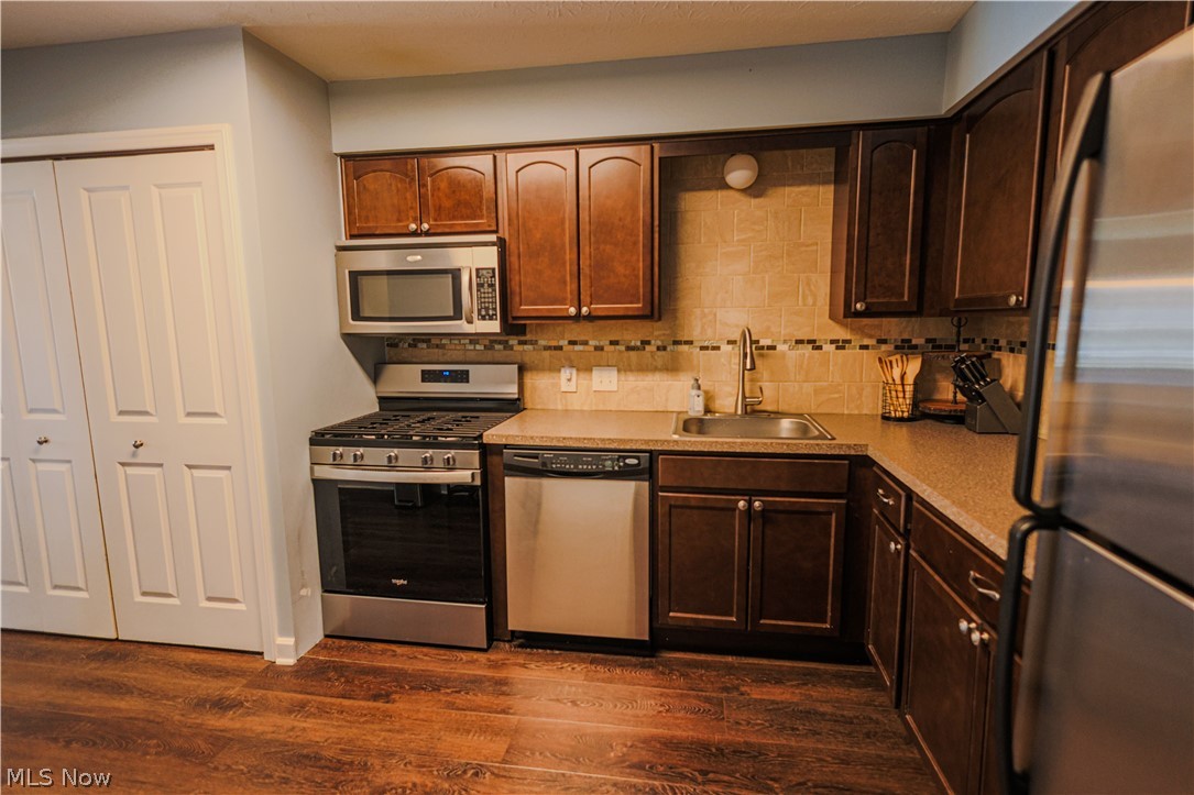 Portage Pointe - Residential