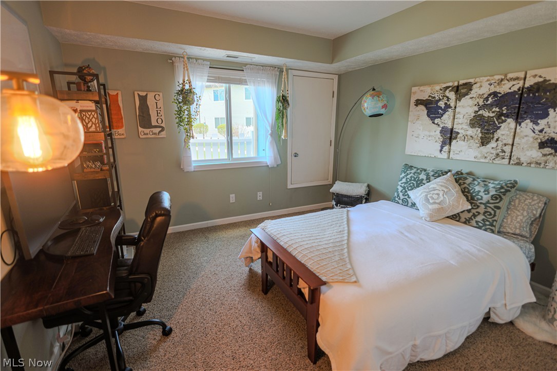 Portage Pointe - Residential