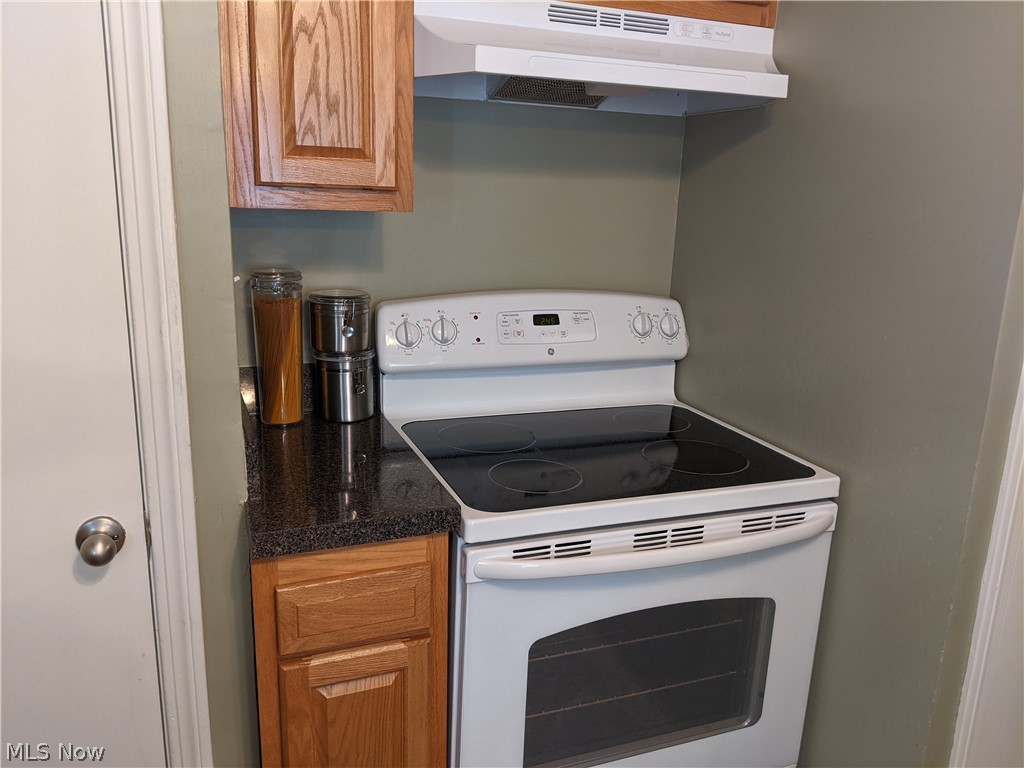 May-Fields/Belvoir Blvd S - Residential