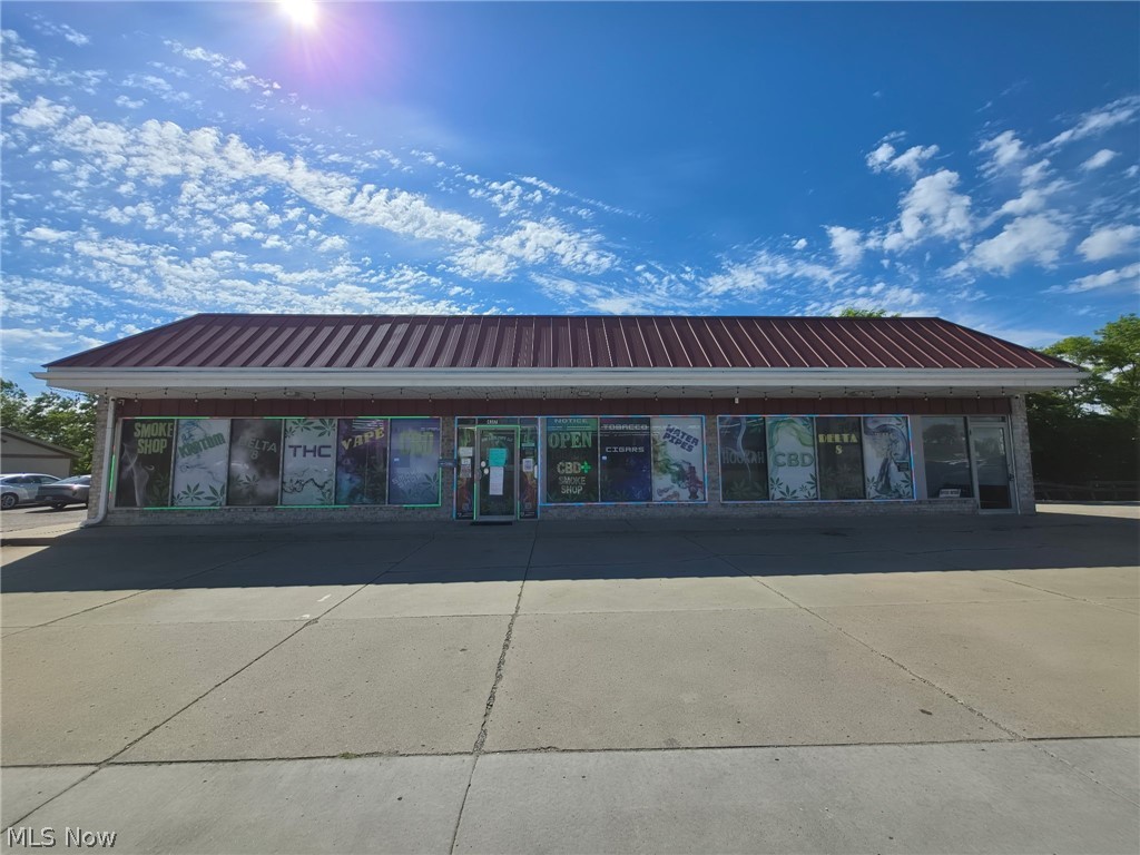 Photo 1 of 22 — 4317 Sunset Boulevard, Steubenville, OH 43953