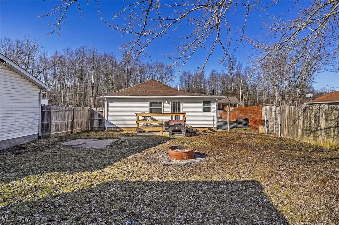17633 Beach Lane, Lake Milton, Ohio image 34