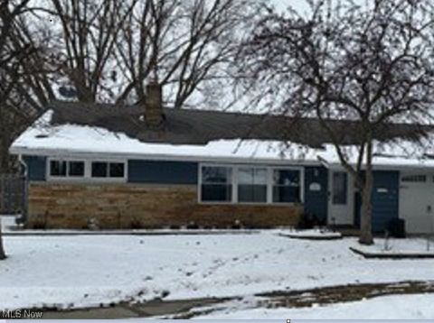 348 Pineview Circle, Berea, OH 44017 - #: 5092422