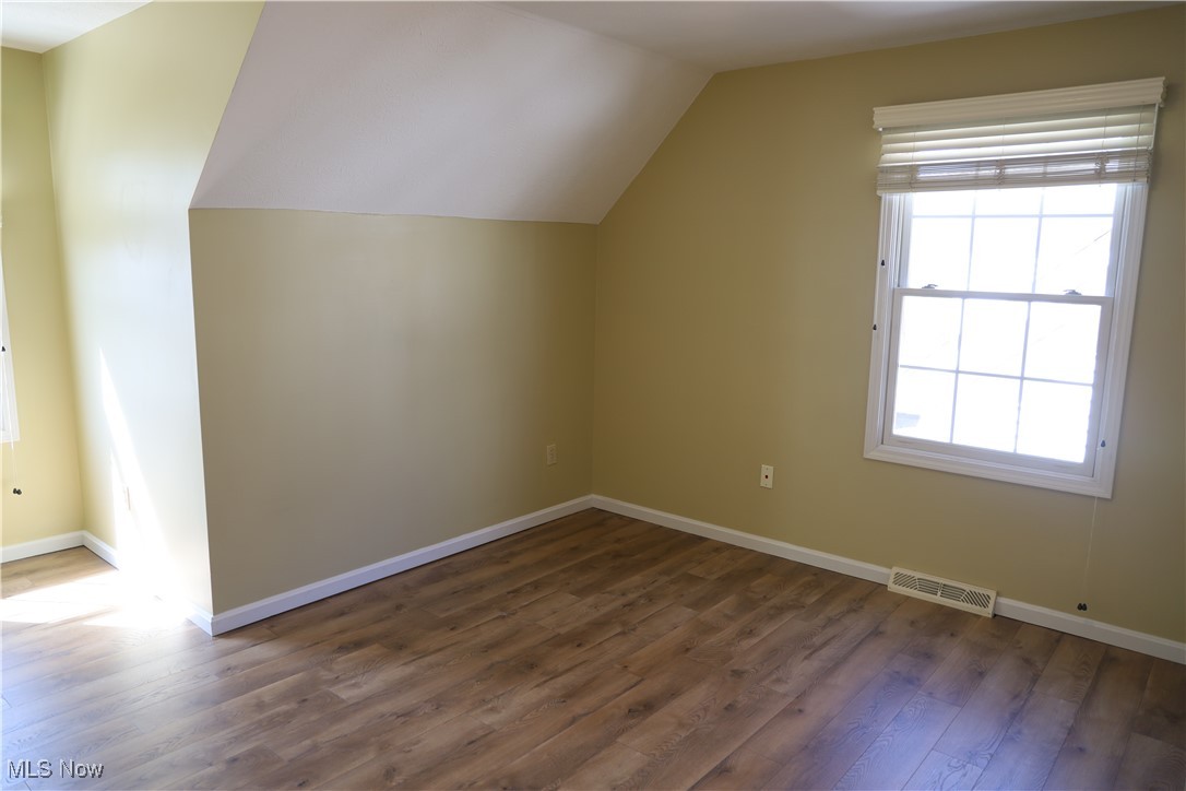 1949 E 83rd Street, Cleveland, Ohio image 36