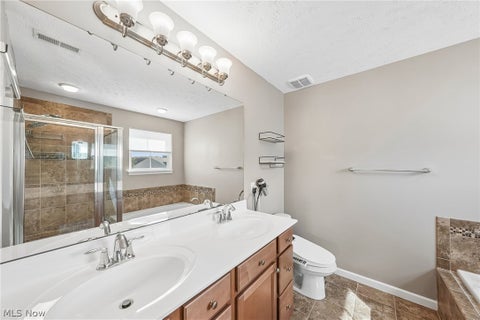 Tiny photo for 229 Brixton Way, Wadsworth, OH 44281 (MLS # 5256878)