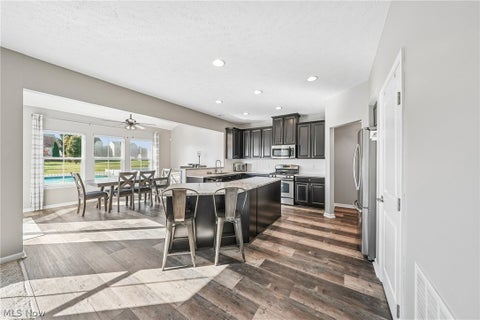 Tiny photo for 229 Brixton Way, Wadsworth, OH 44281 (MLS # 5256878)