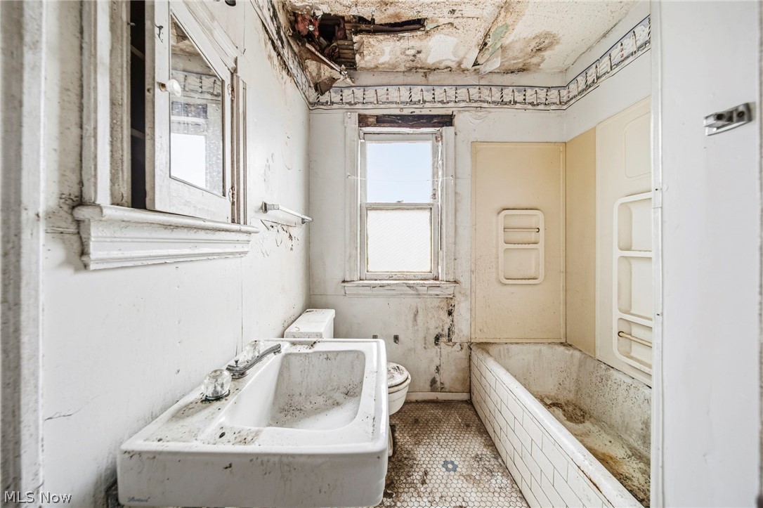 Ridgewood 10 - Residential