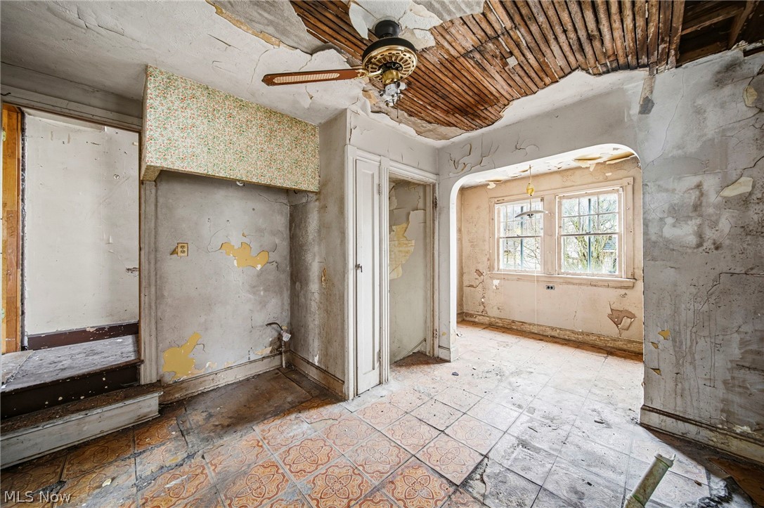 Ridgewood 10 - Residential