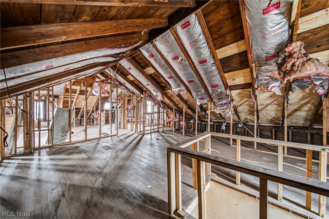 Ridgewood 10 - Residential