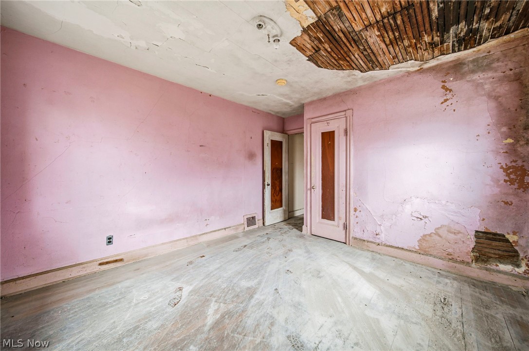 Ridgewood 10 - Residential