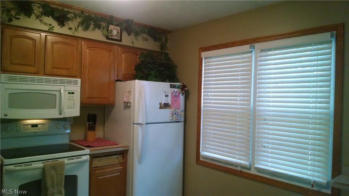 Creekside Condominiums - Residential