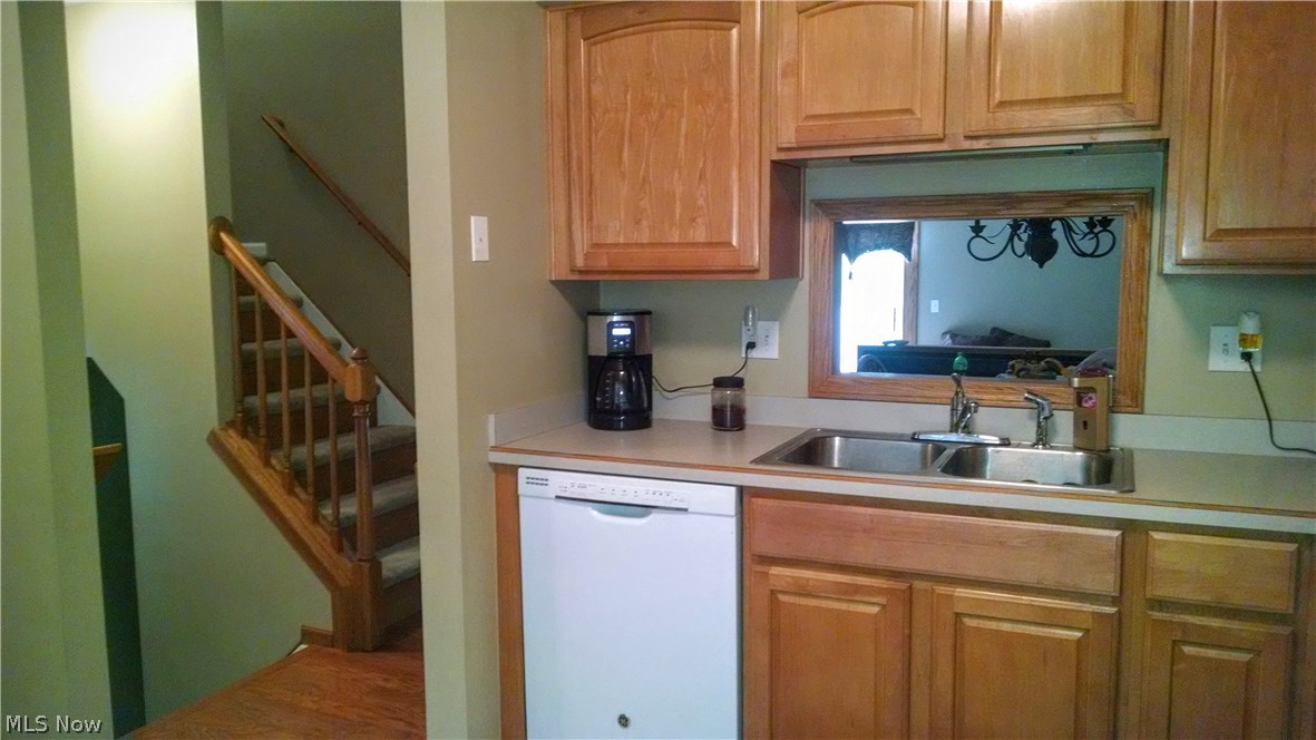 Creekside Condominiums - Residential