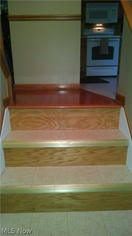 Creekside Condominiums - Residential