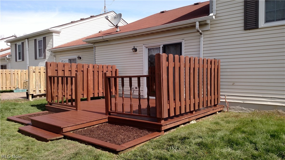 Creekside Condominiums - Residential