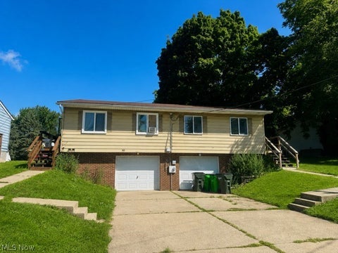 Multifamily For Sale - 183 & 185 E Sunset Drive<br/> Wayne County, Rittman, OH 44270