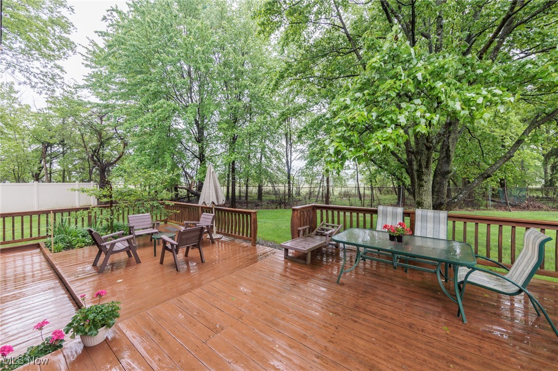 5761 Goodman Circle, North Royalton, Ohio image 4