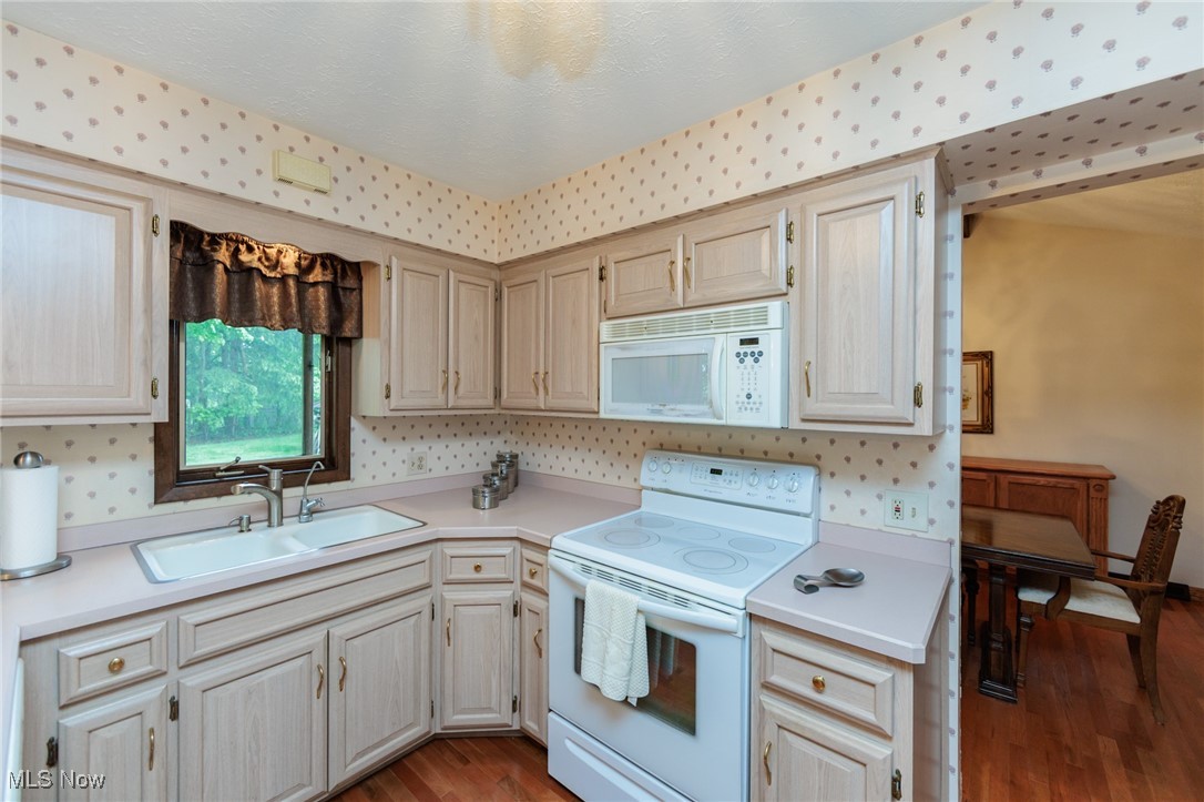 5761 Goodman Circle, North Royalton, Ohio image 21