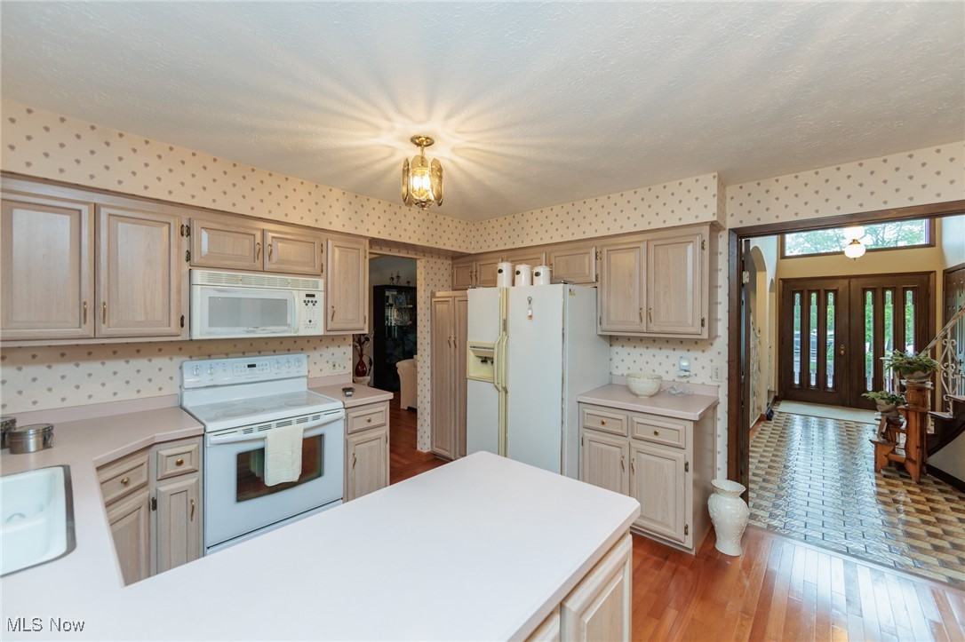 5761 Goodman Circle, North Royalton, Ohio image 20