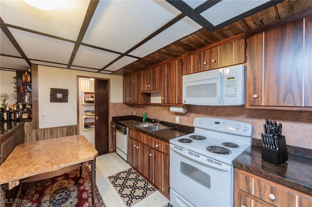 5761 Goodman Circle, North Royalton, Ohio image 37