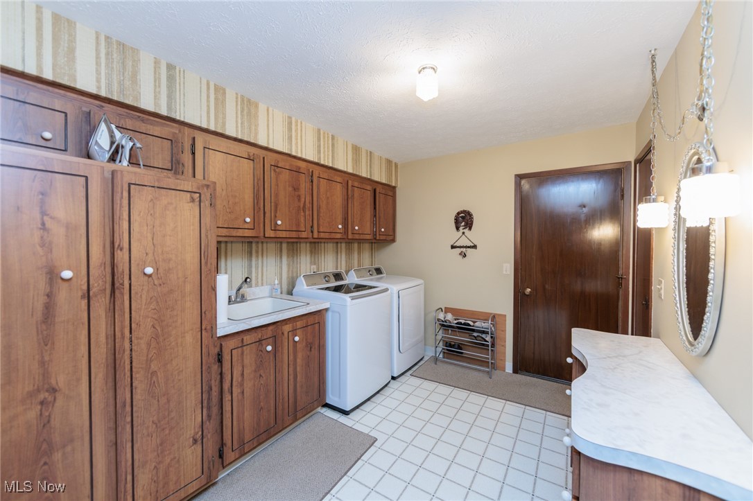 5761 Goodman Circle, North Royalton, Ohio image 31