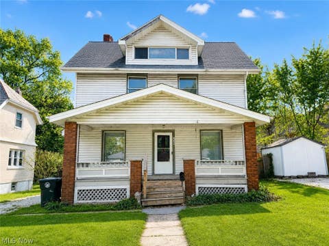 Homes For Sale - 238 Para Avenue<br/> Summit County, Akron, OH 44305