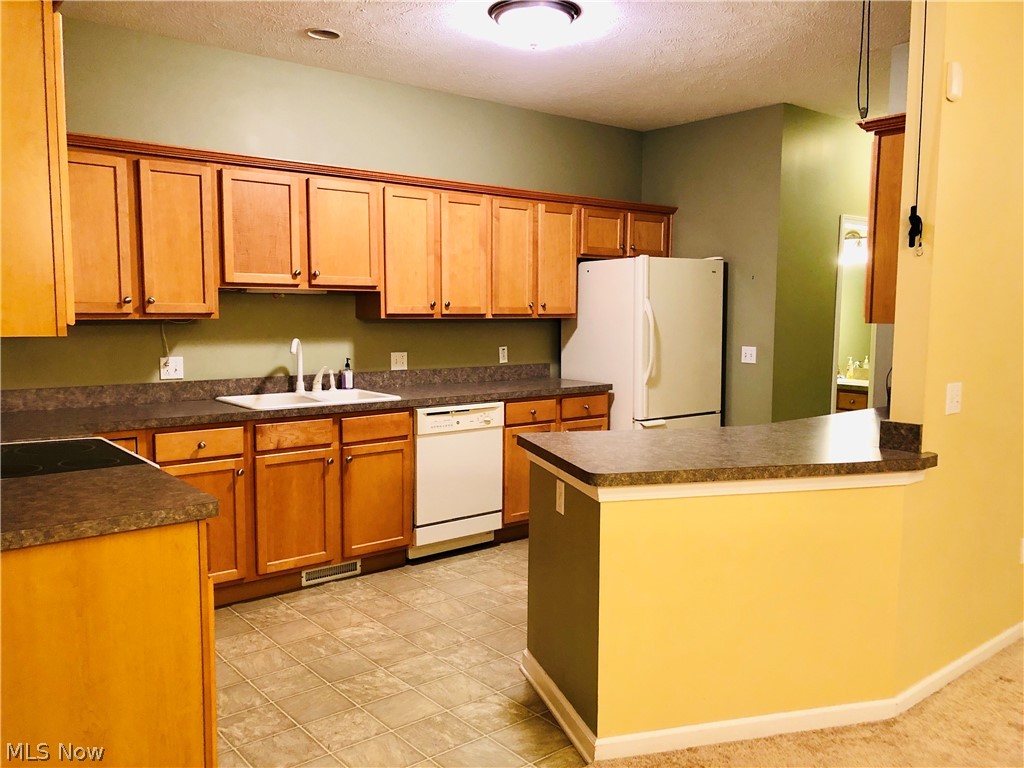 Cross Crk Village Condo - Residential