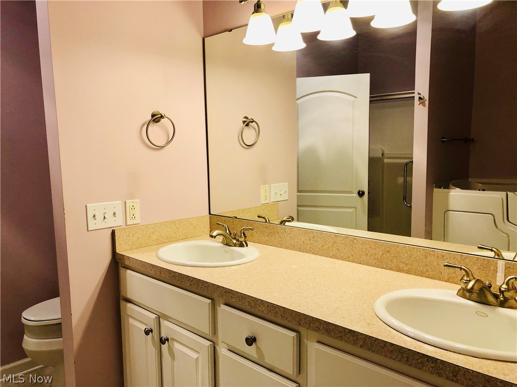 Cross Crk Village Condo - Residential