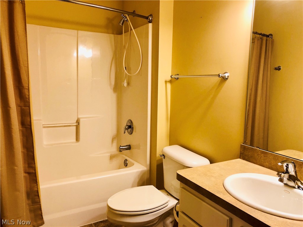 Cross Crk Village Condo - Residential