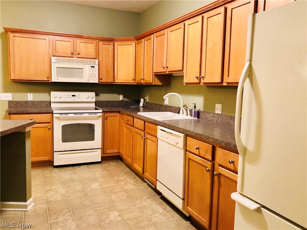 Cross Crk Village Condo - Residential