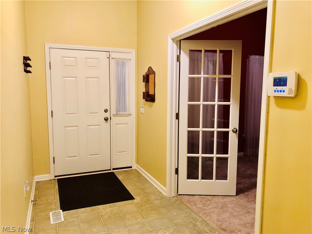 Cross Crk Village Condo - Residential